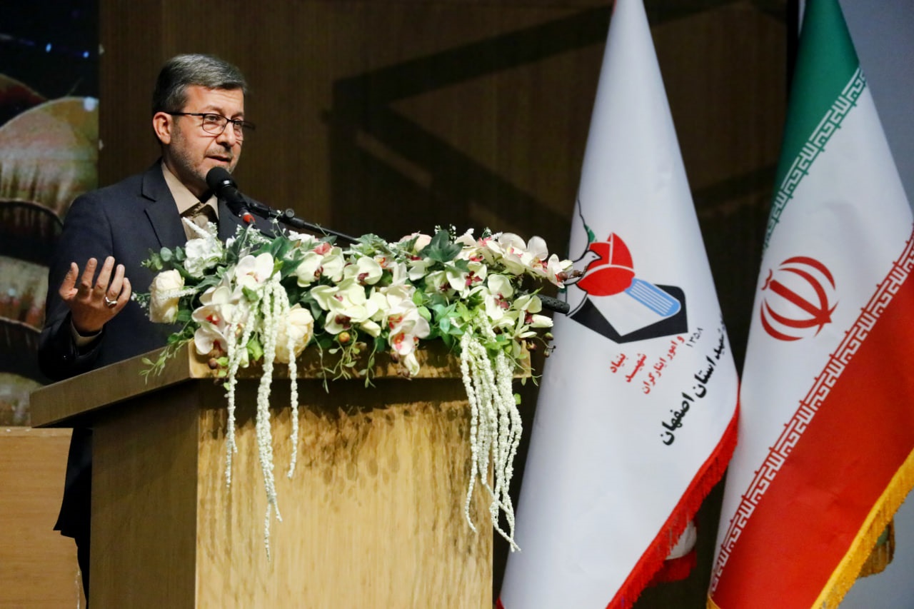 استاندار اصفهان: شهدا الگوی واقعی نسل جوان هستند، نه شعار؛ باید با قصه و تصویر با آن‌ها حرف بزنیم